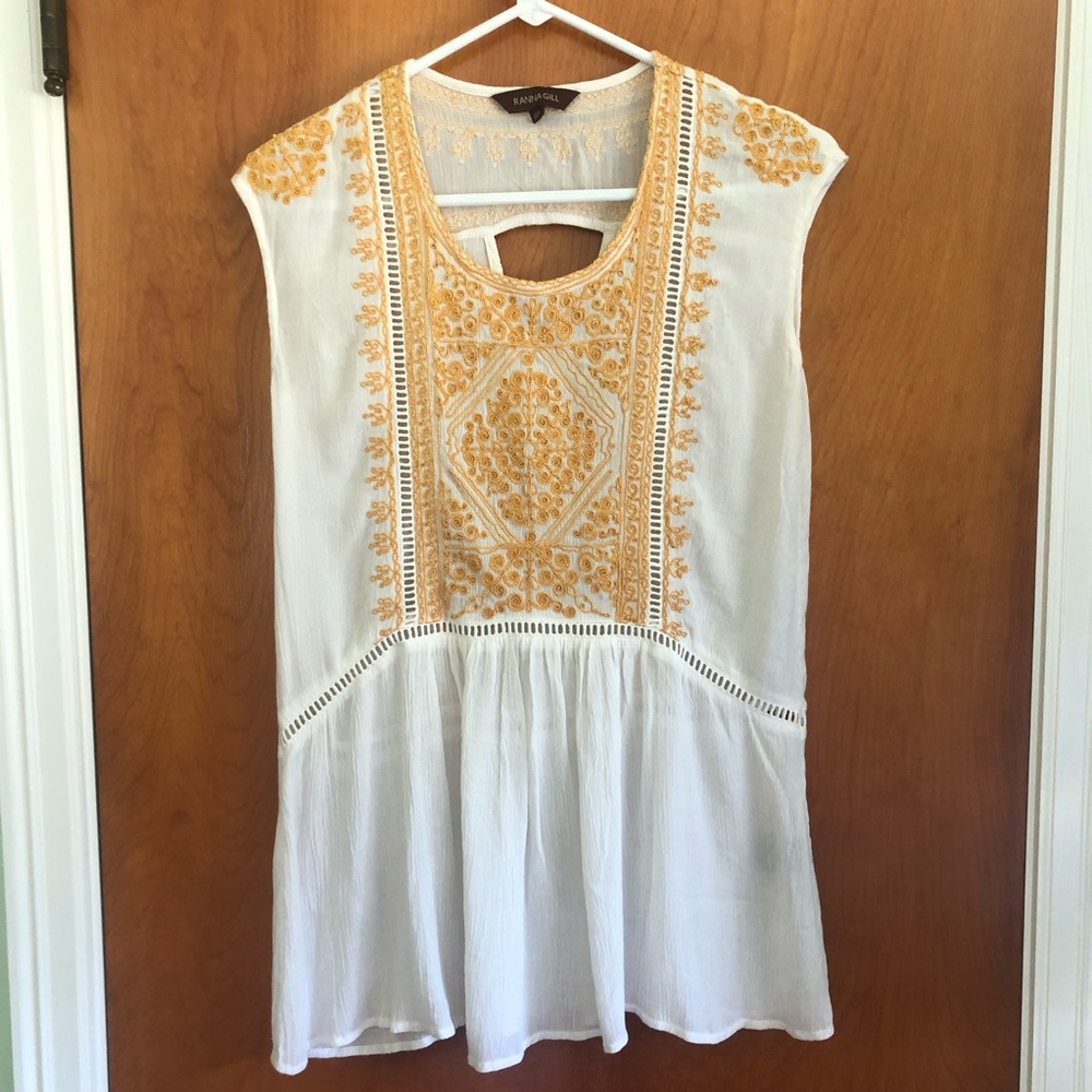 Beautiful high quality blouse size XS/00. New. Light weight, loose fit.
